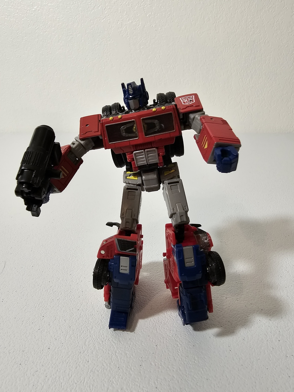Transformers G1 Optimus Prime Robot Action Figure Red Truck